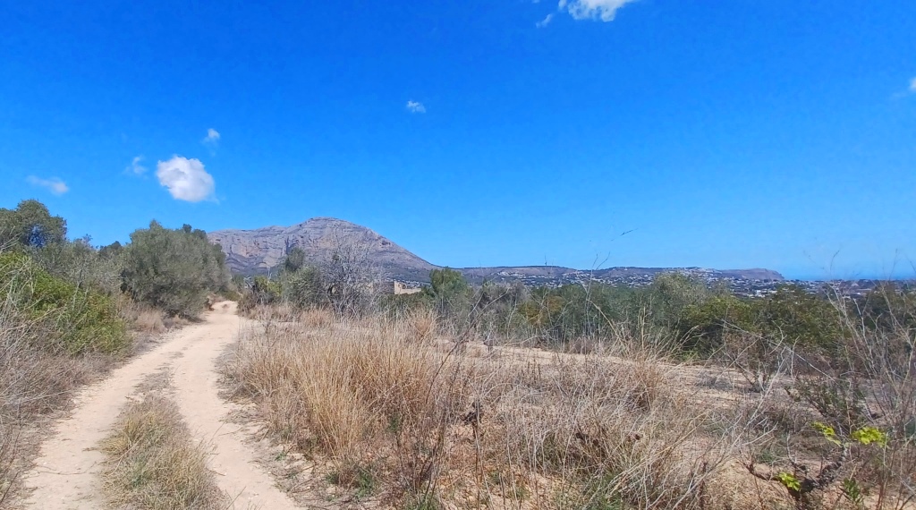 SE VENDE TERRENO CON PANORAMICAS VISTAS AL MAR 12.018m2
