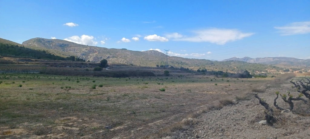 SE VENDE TERRENO CON PANORAMICAS VISTAS AL MAR 12.018m2