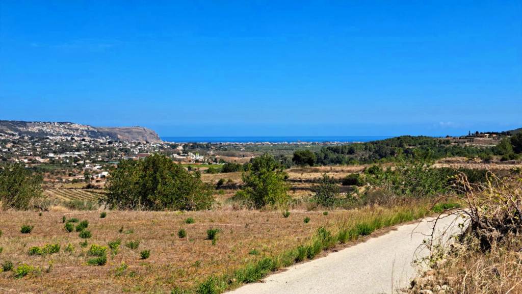 SE VENDE TERRENO CON PANORAMICAS VISTAS AL MAR 12.018m2