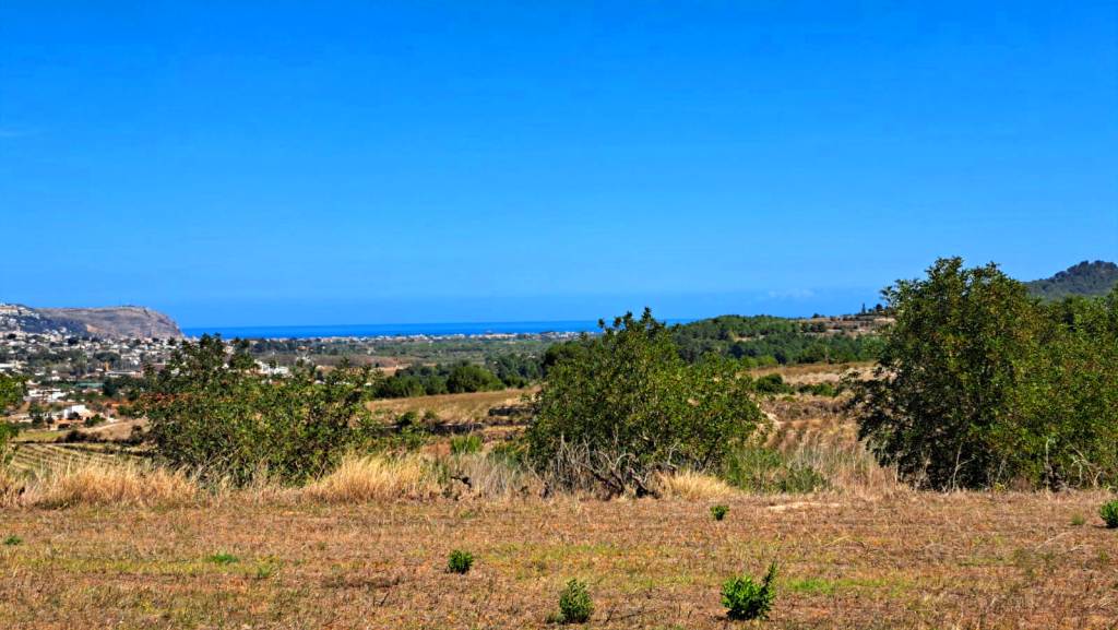 SE VENDE TERRENO CON PANORAMICAS VISTAS AL MAR 12.018m2