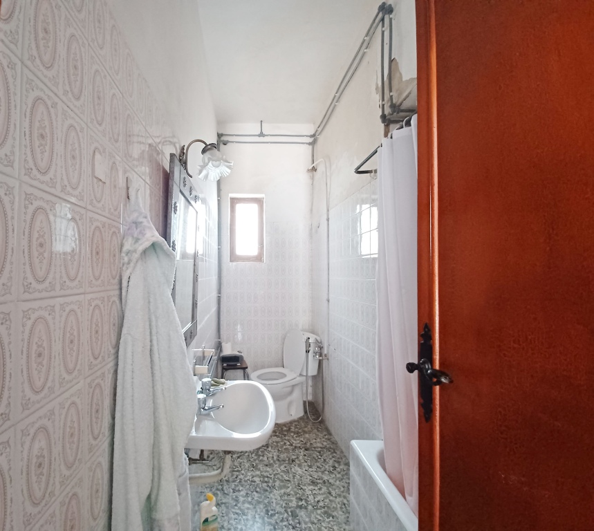 Se vende amplia finca rustica en Jijona