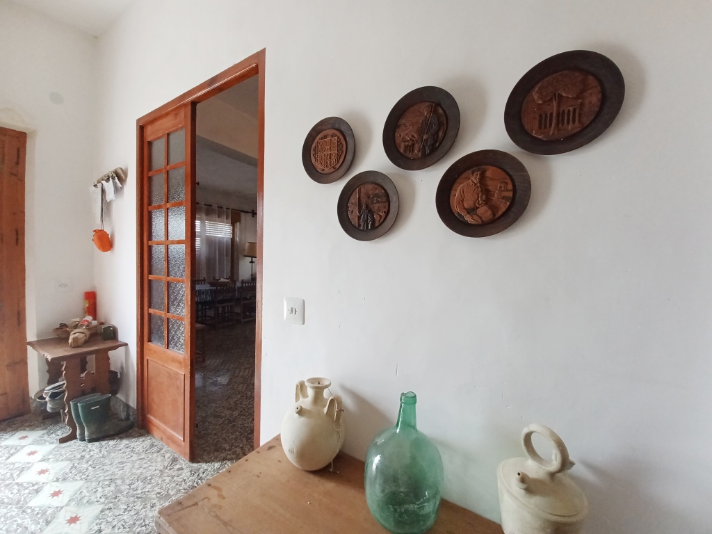 Se vende amplia finca rustica en Jijona