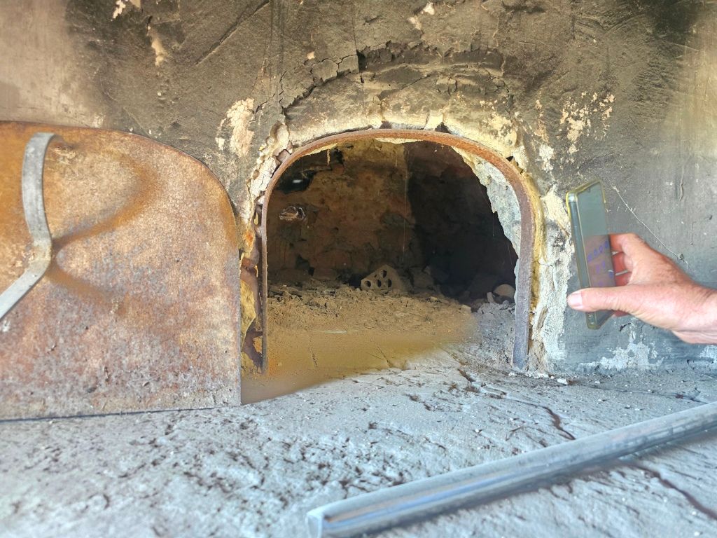 SE VENDE ESPACIOSA FINCA RUSTICA CON AMPLIO TERRENO cerca de todos los comunicaciones